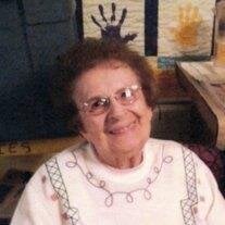 Julia Karlonas