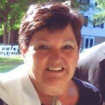 Elaine Skiadas
