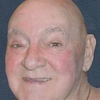 Joe D McHenry