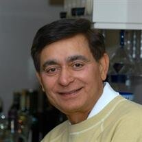 Davinder M LaRoia