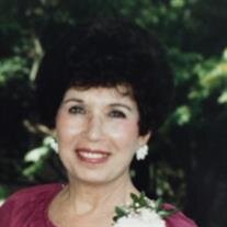 Mrs. Elvira "Dee" (Migliaccio) Ellis