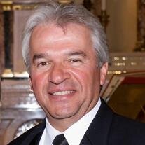 Robert  M. "Bob" Licata