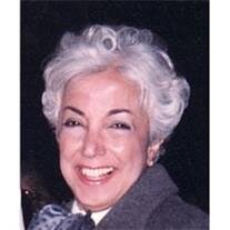 Lillian Elia