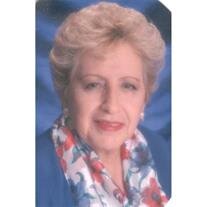 Elvira Flores