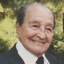 Enrique Juan Luzuriaga