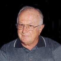 Robert  "Hoot" Hooten