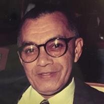 Mario L. Estrella