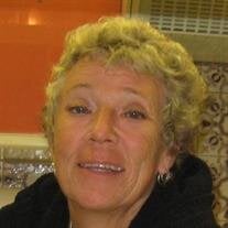 Maureen J Mazzucco