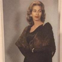Ms Eva  Bond