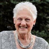 Shirley W Adams
