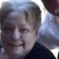 Linda Lou "Nenni" Young