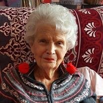 Navada Cecile Cashion Douglas