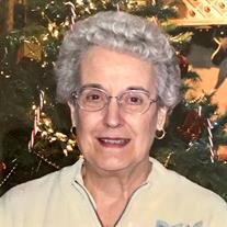 Edna M Cramer