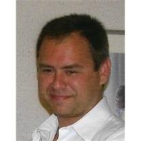 Steven M McCrum