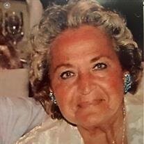 Josephine "Toi" Papa
