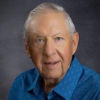 Leo "Lee" Machmuller