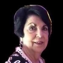 Gloria Esteves