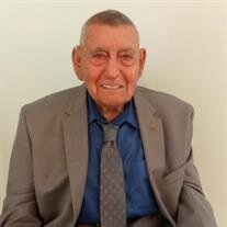 Salvador Tinajero
