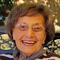 Lillian (Iannuzzi) Maio