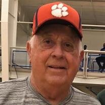 Tom Henry Gilbert Jr.
