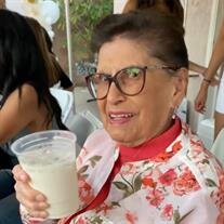 Bertha Flores