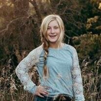 Halle Hope Domek