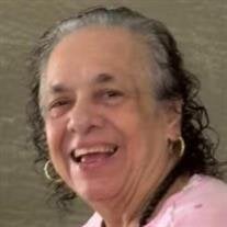 Maria T Medina
