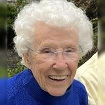 Helen "Ginnie" Casparius Cote