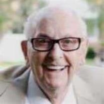 Lawrence P Denoyer