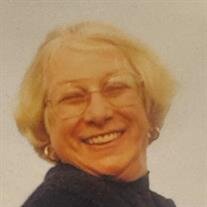 Linda E Hinton