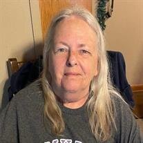Linda J Nowak