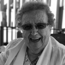 Maxine Naomi Lucas