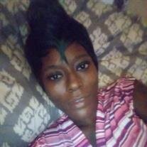 Shantalle L Williams