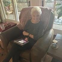 Beverly Brett