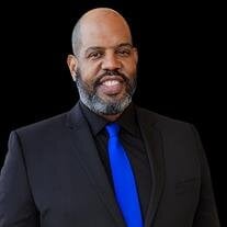 Derrick L Vinyard