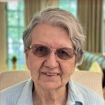 Vivian Lamarre English
