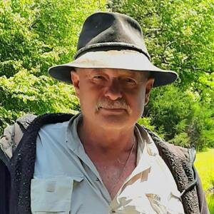 MR. HILTON DAVIS SPEARS