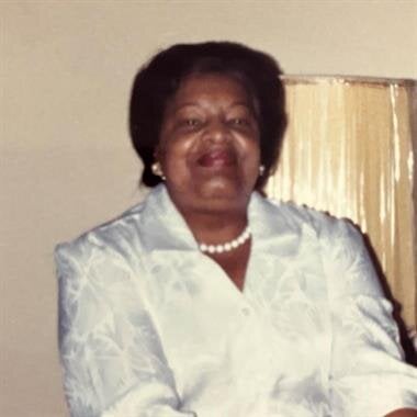Mildred R Nunez