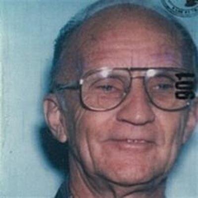 Robert D McCorquodale