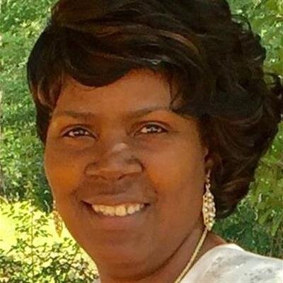 Mrs. Carolyn  Carr