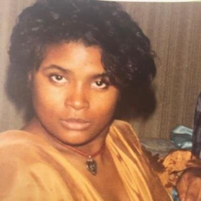 Mrs Yolanda Bailey