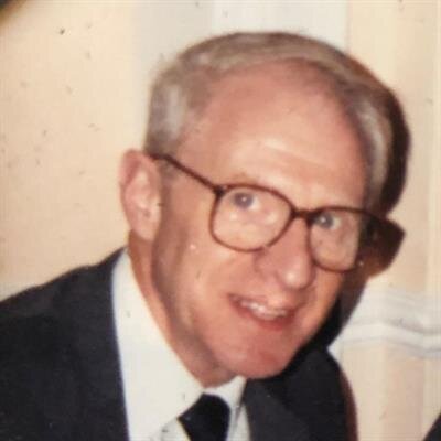 Harris J. 