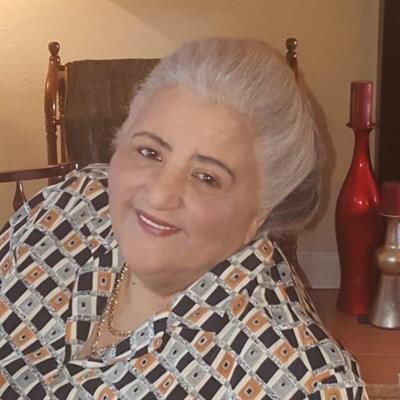 Rosa J Quinones