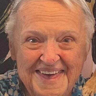 Veronica W. Groth