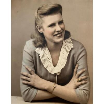 Leone Elizabeth Sova