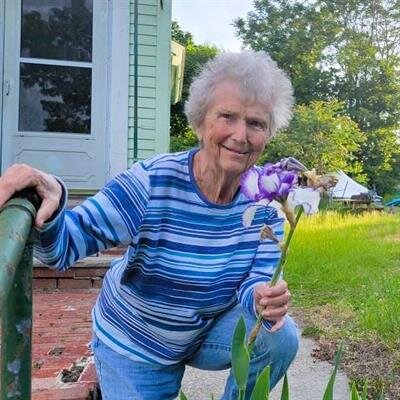 Joan J. (Walsh) Byron