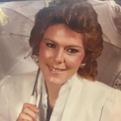 Joleen Lowe