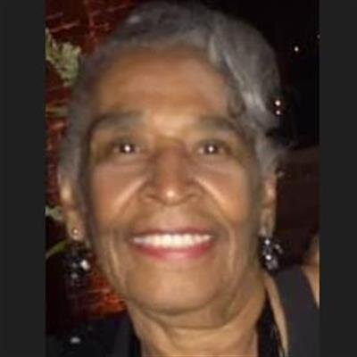 Carolyn Ogrietta Shoecraft Mitchell