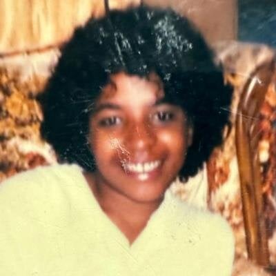 Ms. Alice Robinson Bell