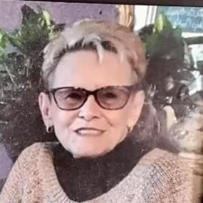 Carol R Holaday